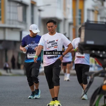 Runner Photo 7822997