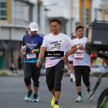 Runner Photo 7823023