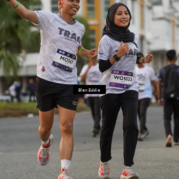 Runner Photo 7823030