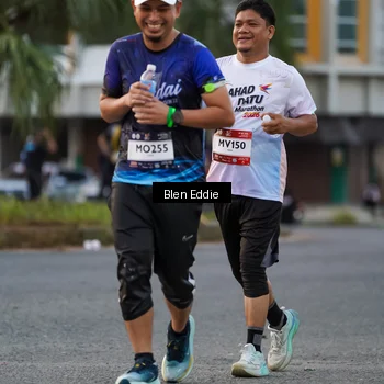 Runner Photo 7823056