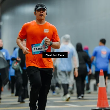 Runner Photo 7823083