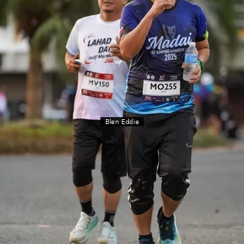 Runner Photo 7823084