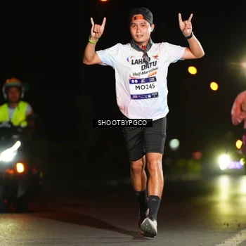 Runner Photo 7823104