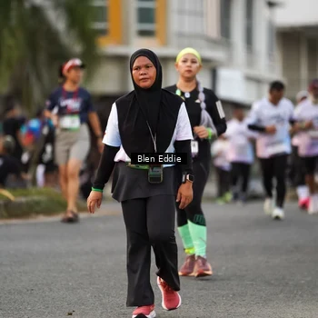 Runner Photo 7823221
