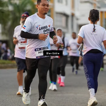 Runner Photo 7823293