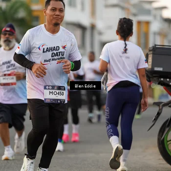 Runner Photo 7823305