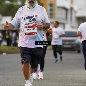 Runner Photo 7823310