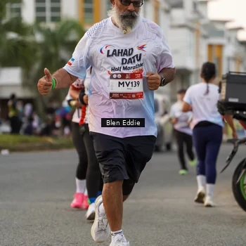 Runner Photo 7823330