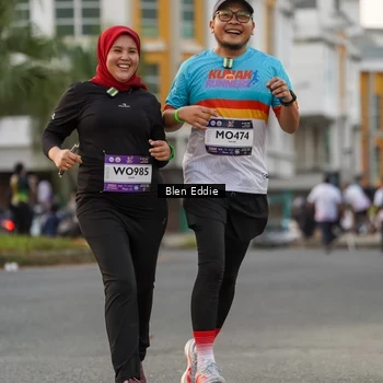 Runner Photo 7823456