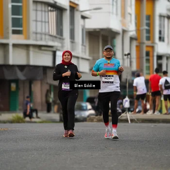 Runner Photo 7823471