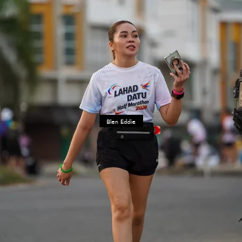 Runner Photo 7823473