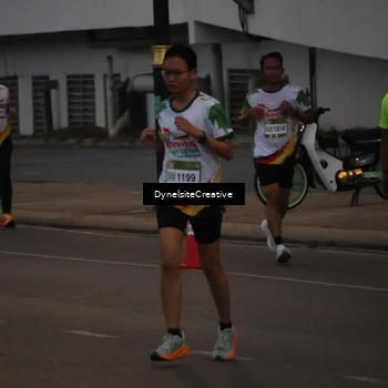 Runner Photo 7823481