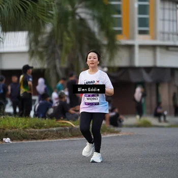 Runner Photo 7823572
