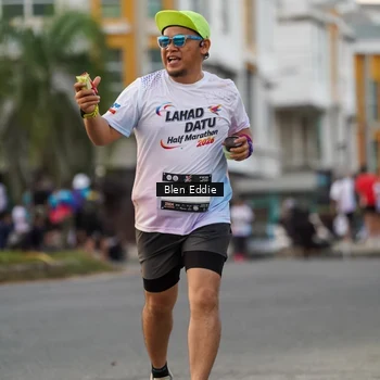 Runner Photo 7823693
