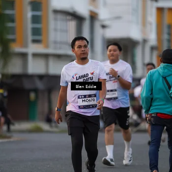 Runner Photo 7823705