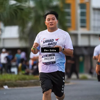 Runner Photo 7823719