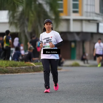 Runner Photo 7823730