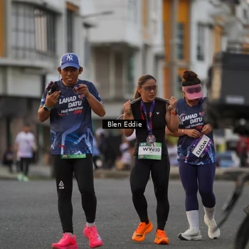 Runner Photo 7823779