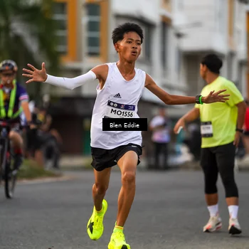 Runner Photo 7823818