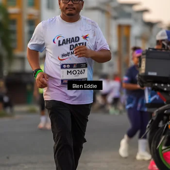 Runner Photo 7823843