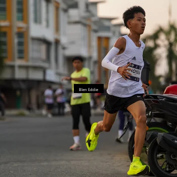 Runner Photo 7823863