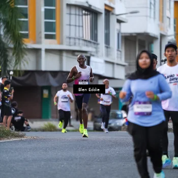 Runner Photo 7823877