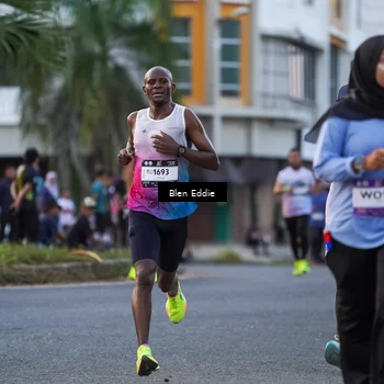 Runner Photo 7823878