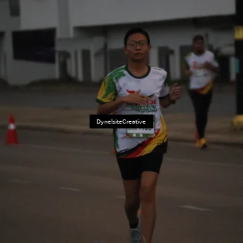 Runner Photo 7823883
