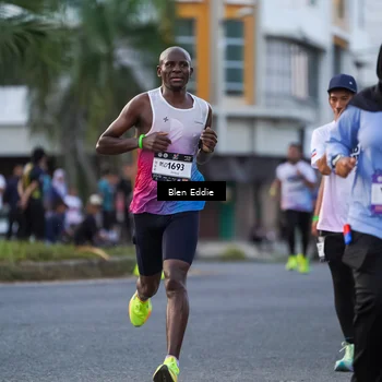 Runner Photo 7823894