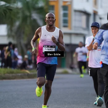 Runner Photo 7823910