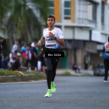 Runner Photo 7823956