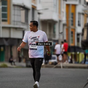 Runner Photo 7824022