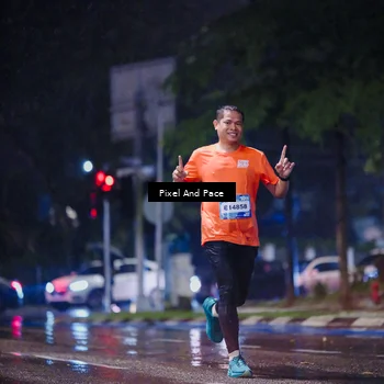 Runner Photo 7824038