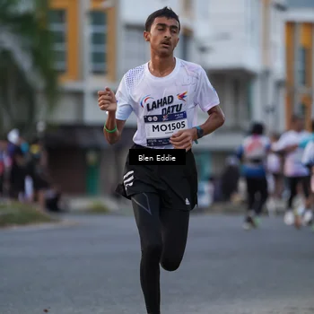 Runner Photo 7824041