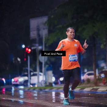 Runner Photo 7824100