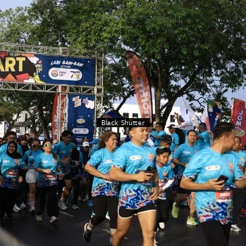 Runner Photo 7824105