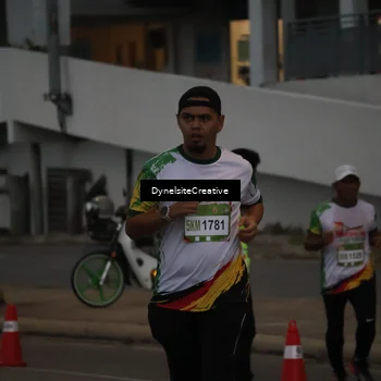 Runner Photo 7824147