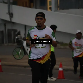 Runner Photo 7824285