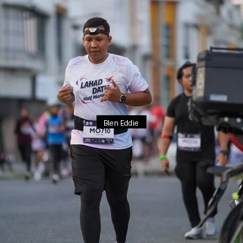 Runner Photo 7824292