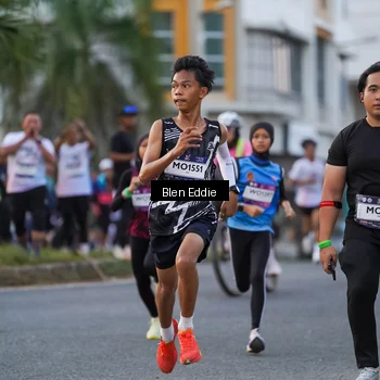 Runner Photo 7824298