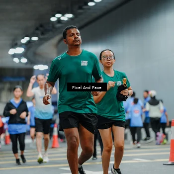 Runner Photo 7824305