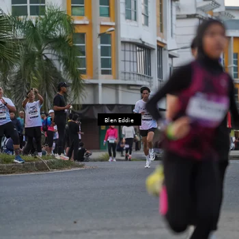 Runner Photo 7824312