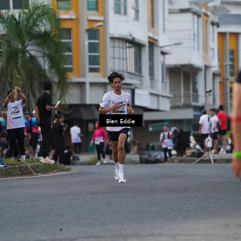 Runner Photo 7824330