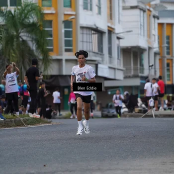 Runner Photo 7824332