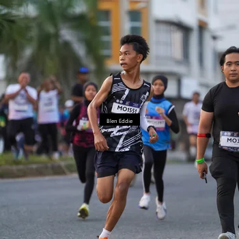 Runner Photo 7824342