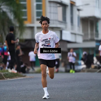 Runner Photo 7824360