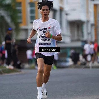 Runner Photo 7824362