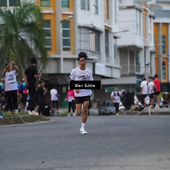 Runner Photo 7824476
