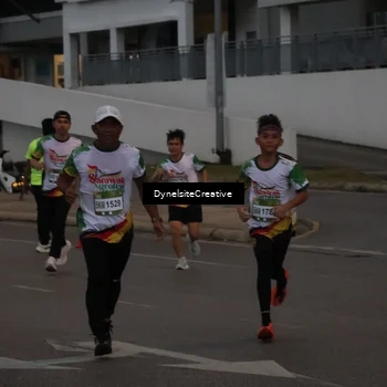 Runner Photo 7824590