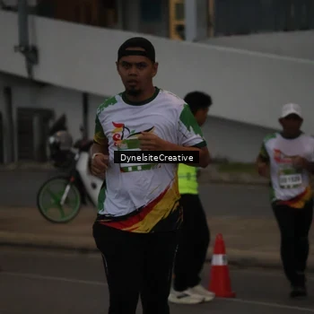 Runner Photo 7824643